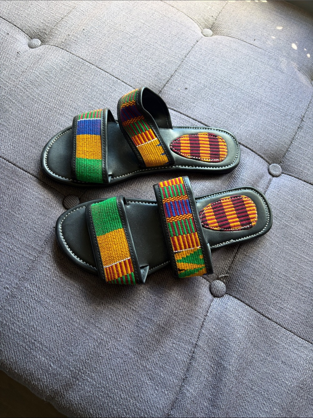 Handwoven Kente Pattern Black Slide Sandals - Multicolor